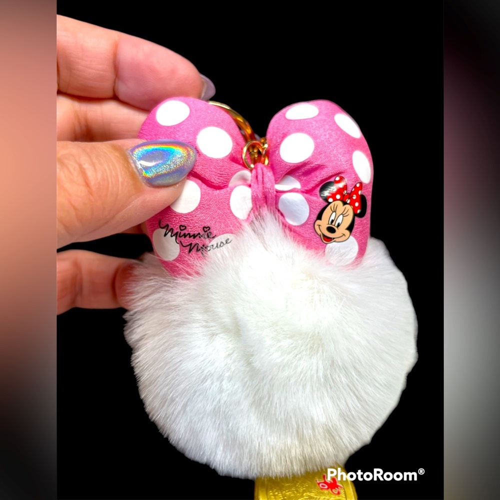 Minnie Mouse fake fur keychain -CUTE